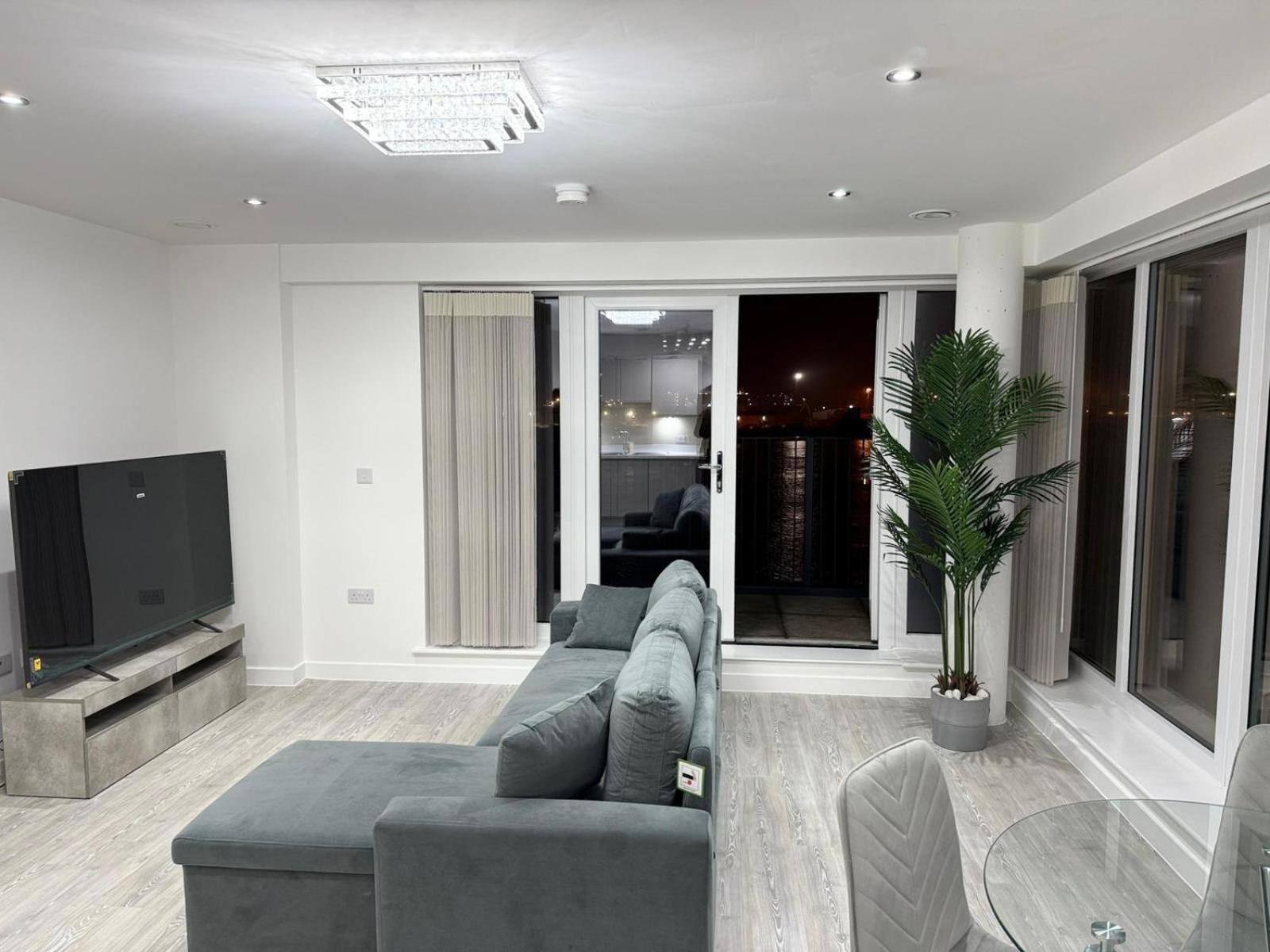 Serenity Waterfront 2 Bed Apartment Northfleet 외부 사진