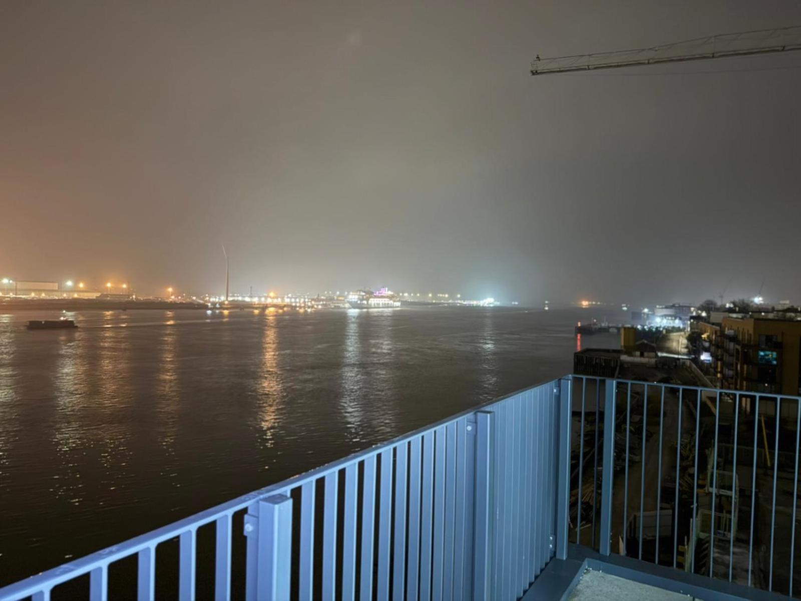 Serenity Waterfront 2 Bed Apartment Northfleet 외부 사진